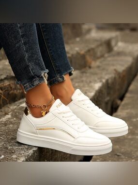 Lace Up Casual Sneakers